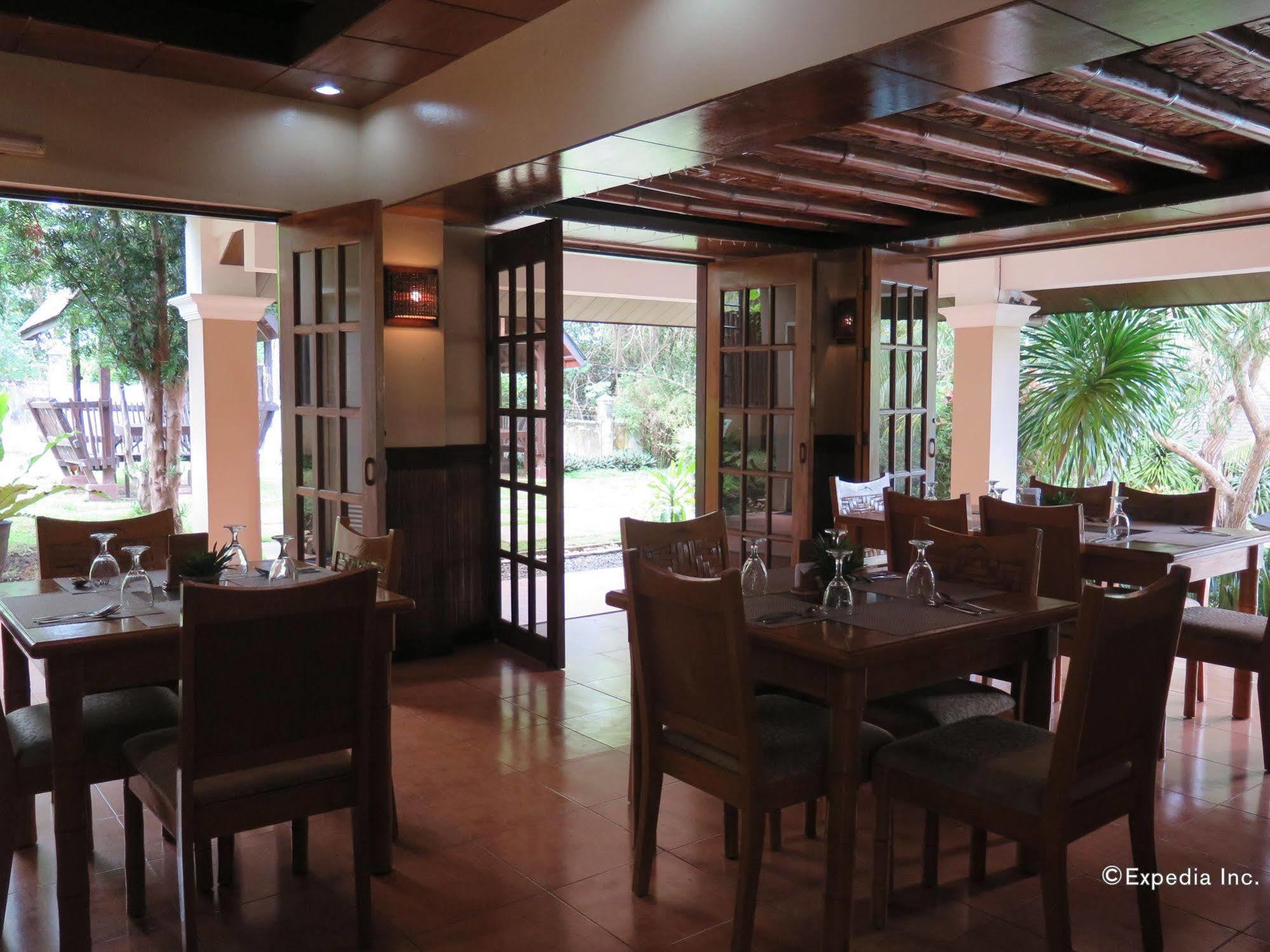 G'S Grand Resort And Convention Center Panglao Extérieur photo
