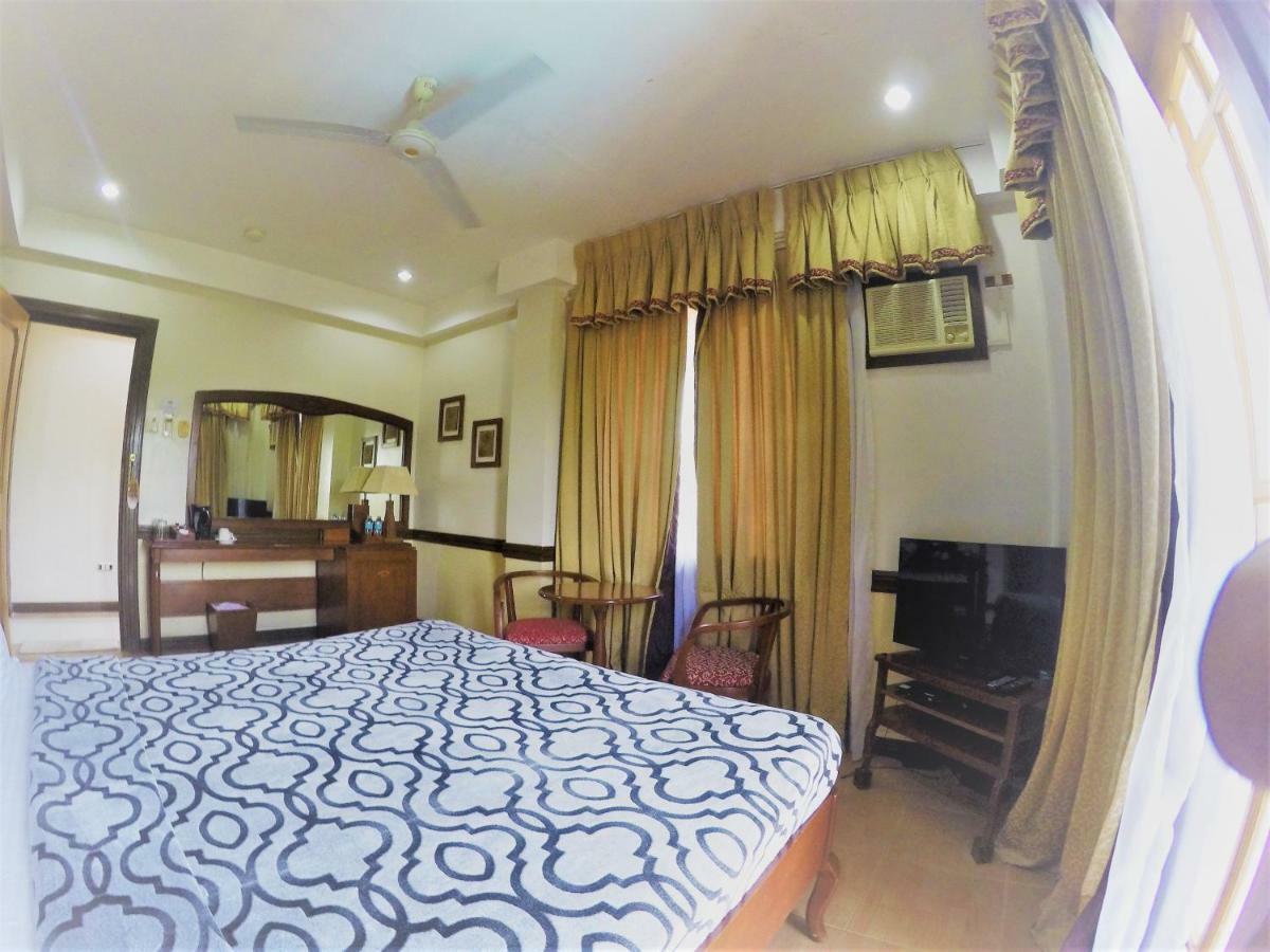G'S Grand Resort And Convention Center Panglao Extérieur photo